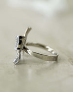 Amora Ribbon rings by Articles of Gold