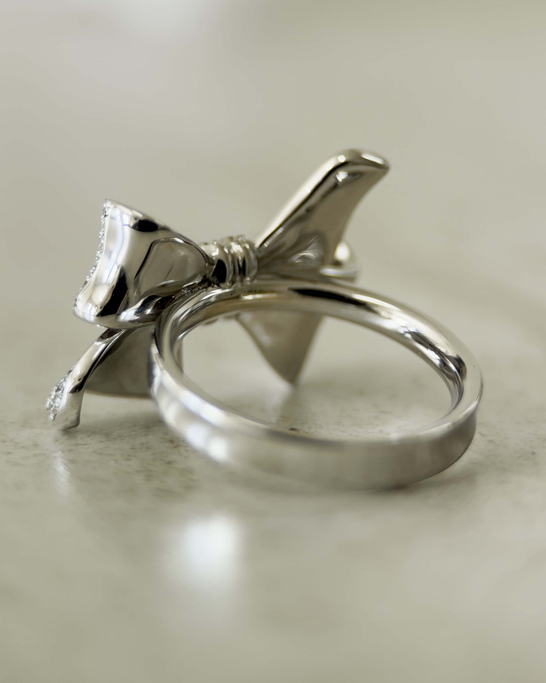 Amora Ribbon rings by Articles of Gold